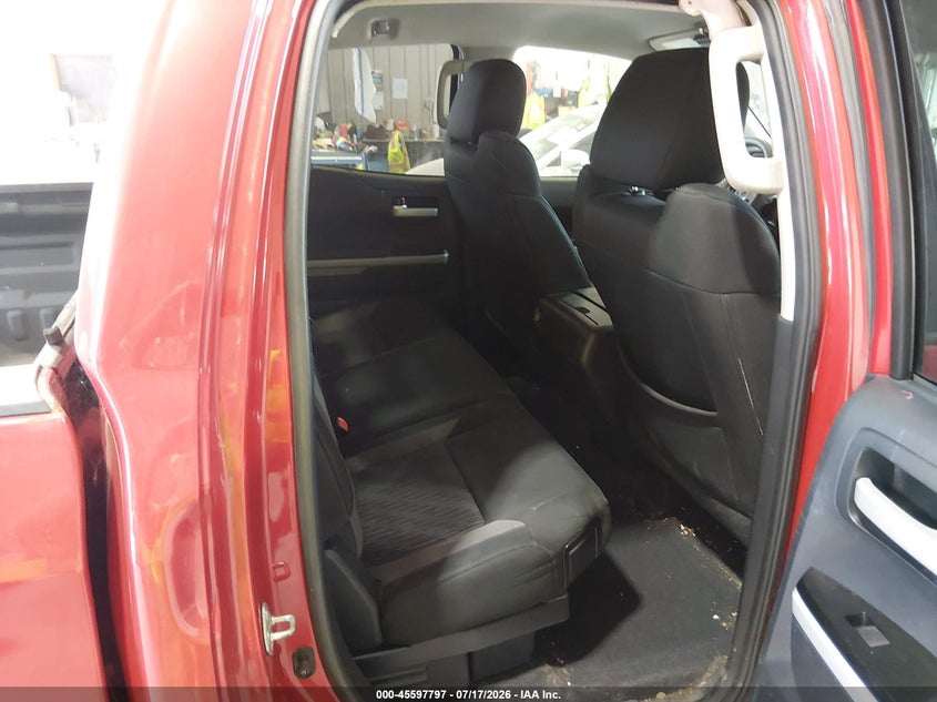 2016 Toyota Tundra VIN 5TFUW5F11GX497820 IAAI salvage auction — RIGHT FRONT, Clear (Wisconsin), sold $6,100 on 2026-07-29 (photo 8)