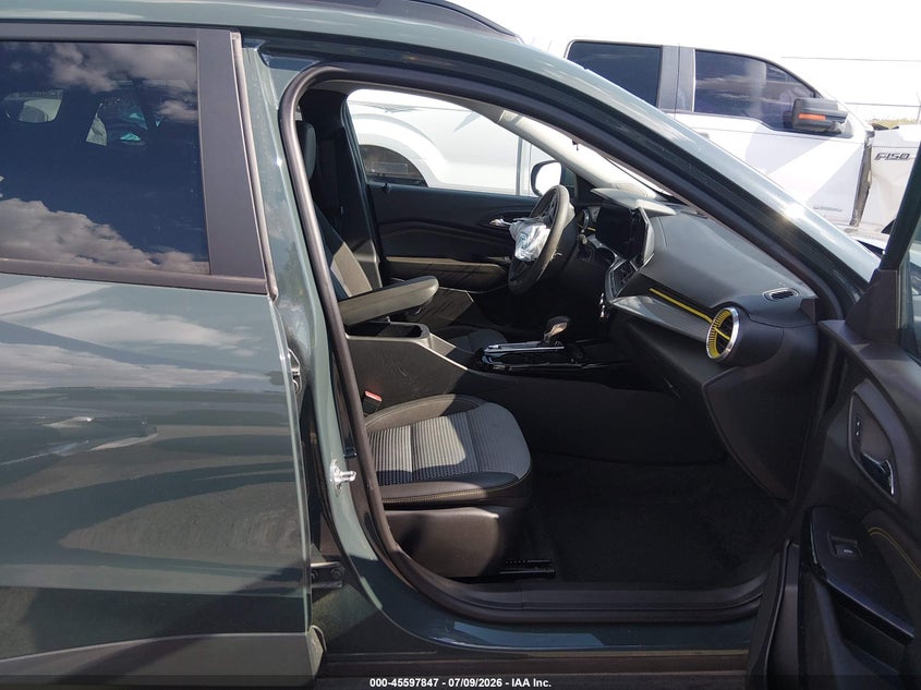 2025 Chevrolet Trax VIN KL77LHEPXSC205009 IAAI salvage auction — FRONT END, Enterprise Vehicles Clear Only (California), sold $4,500 on 2026-07-29 (photo 5)