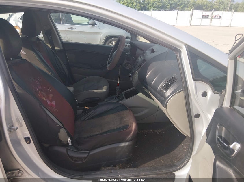 2014 Kia Forte VIN KNAFK4A60E5175869 IAAI salvage auction — NORMAL WEAR, Original (Texas), sold $1,050 on 2026-07-17 (photo 5)