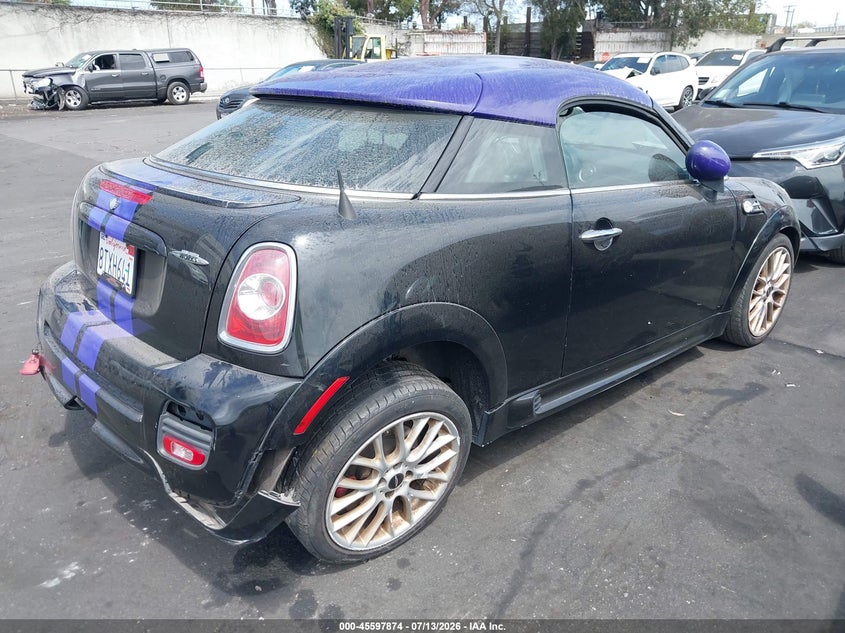 2012 Mini Cooper VIN WMWSX5C5XCT141554 IAAI salvage auction — LEFT & RIGHT, Salvage Title, sold $1,125 on 2026-08-19 (photo 4)