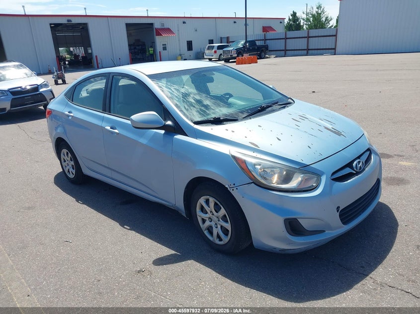 2013 Hyundai Accent VIN KMHCT4AE0DU522675 IAAI salvage auction — NORMAL WEAR, Rebuilt/Restored (Utah), sold $500 on 2026-07-22 (photo 1)
