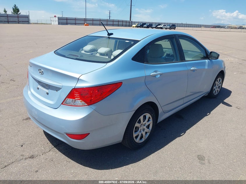 2013 Hyundai Accent VIN KMHCT4AE0DU522675 IAAI salvage auction — NORMAL WEAR, Rebuilt/Restored (Utah), sold $500 on 2026-07-22 (photo 4)