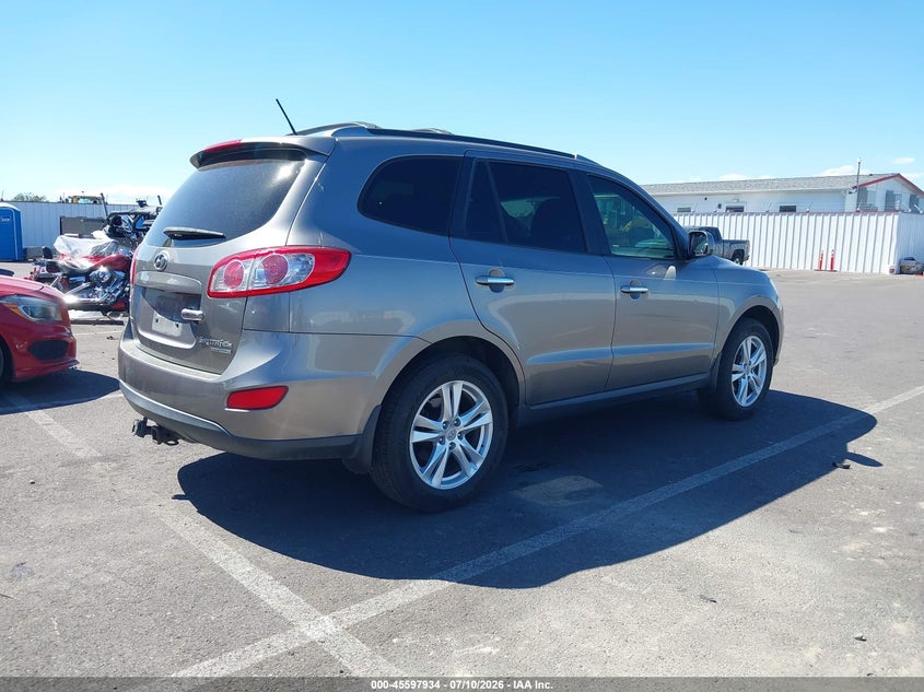 2011 Hyundai Santa fe VIN 5XYZKDAG5BG013831 IAAI salvage auction — NORMAL WEAR, Clear (Oregon), sold $500 on 2026-07-28 (photo 4)