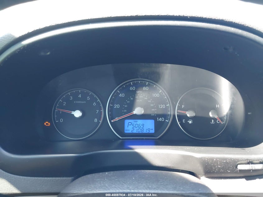 2011 Hyundai Santa fe VIN 5XYZKDAG5BG013831 IAAI salvage auction — NORMAL WEAR, Clear (Oregon), sold $500 on 2026-07-28 (photo 7)