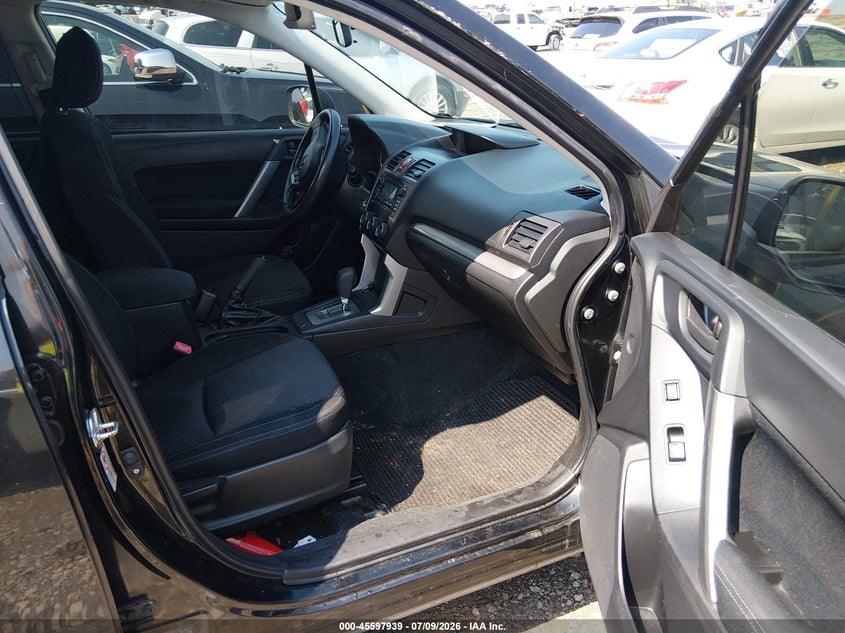 2014 Subaru Forester VIN JF2SJAAC1EH450478 IAAI salvage auction — NORMAL WEAR, Clear (Tennessee), sold $25 on 2026-07-30 (photo 5)