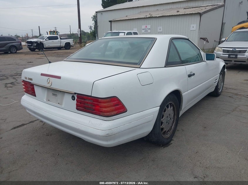 1998 Mercedes-benz Sl-class VIN WDBFA67F4WF161959 IAAI salvage auction — NORMAL WEAR, Clear - Dealer Only (California), sold $525 on 2026-07-28 (photo 4)