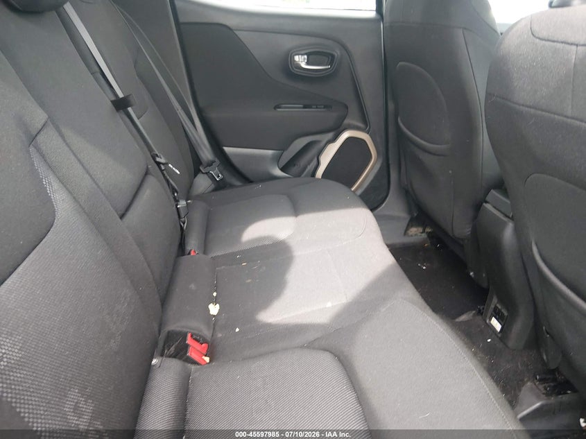 2016 Jeep Renegade VIN ZACCJBBT6GPD40478 IAAI salvage auction — NORMAL WEAR, Clear (Delaware), sold $700 on 2026-07-27 (photo 8)