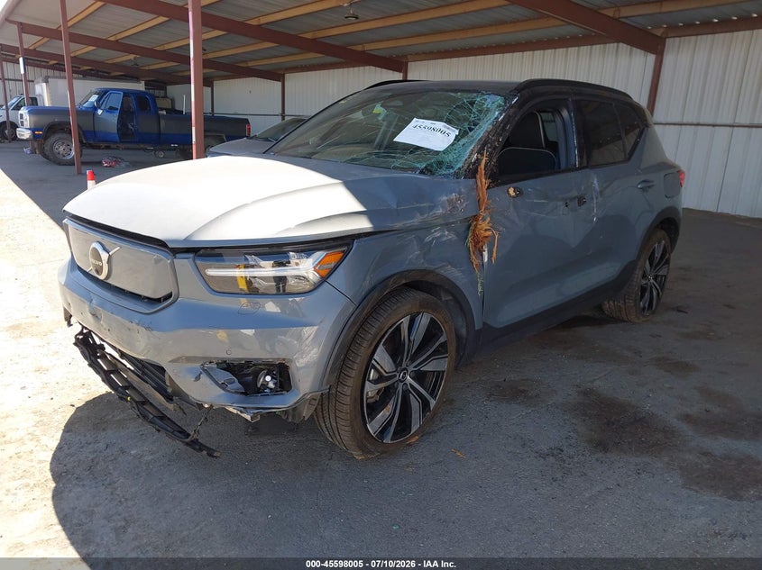 2021 Volvo Xc40 VIN YV4ED3URXM2583222 IAAI salvage auction — LEFT SIDE, Salvage (California), sold $8,050 on 2026-08-13 (photo 2)