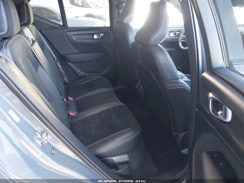 2021 Volvo Xc40 VIN YV4ED3URXM2583222 IAAI salvage auction — LEFT SIDE, Salvage (California), sold $8,050 on 2026-08-13 (photo 8)