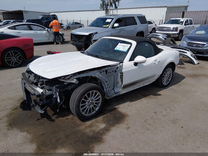2017 Fiat 124 spider VIN JC1NFAEK2H0105376 IAAI salvage auction — FRONT END, Salvage (California), sold $1,600 on 2026-07-29 (photo 2)