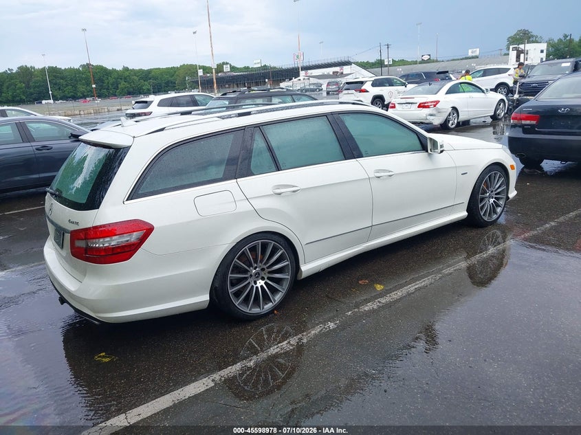 2012 Mercedes-benz E-klasse VIN WDDHH8JB2CA579474 IAAI salvage auction — WATER/FLOOD, Salvage Title, sold $700 on 2026-08-03 (photo 4)