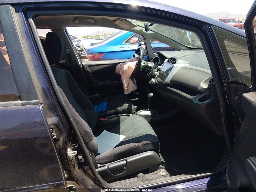 2010 Honda Fit VIN JHMGE8H43AC009912 IAAI salvage auction — NORMAL WEAR, Clear-Dealer Only (Arizona), sold $700 on 2026-07-28 (photo 5)