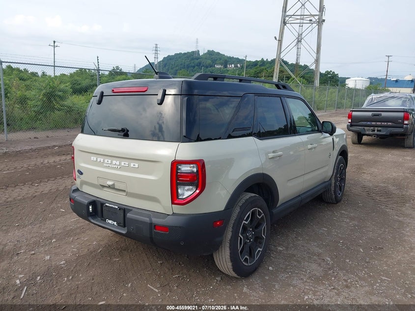 2025 Ford Bronco sport VIN 3FMCR9CN4SRE63935 IAAI salvage auction — ROOF, Salvage Title, sold $13,100 on 2026-07-28 (photo 4)