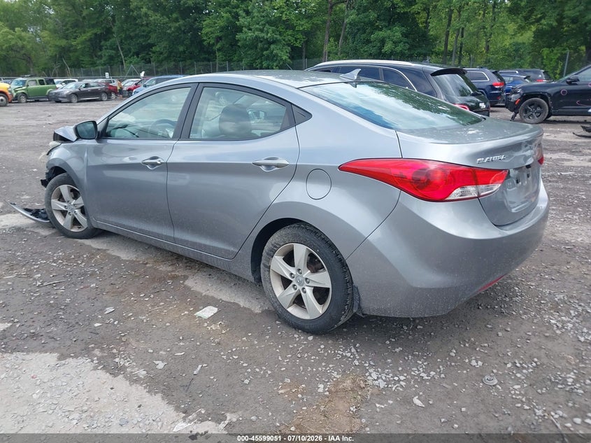 2013 Hyundai Elantra VIN KMHDH4AE5DU582232 IAAI salvage auction — NORMAL WEAR, Salvage Title, sold $200 on 2026-07-28 (photo 3)