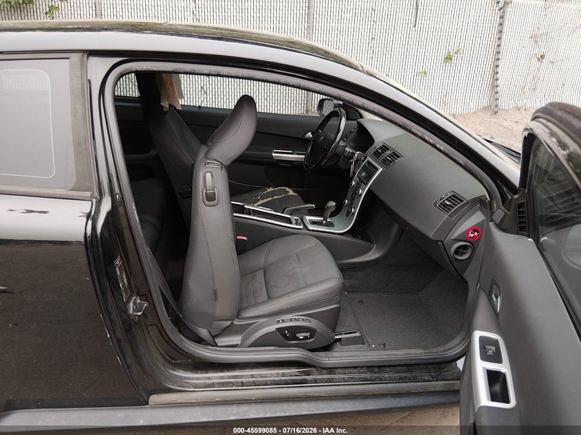 2011 Volvo C30 VIN YV1672MK9B2223703 IAAI salvage auction — REAR END, Mv-907A (New York), sold $525 on 2026-07-28 (photo 5)