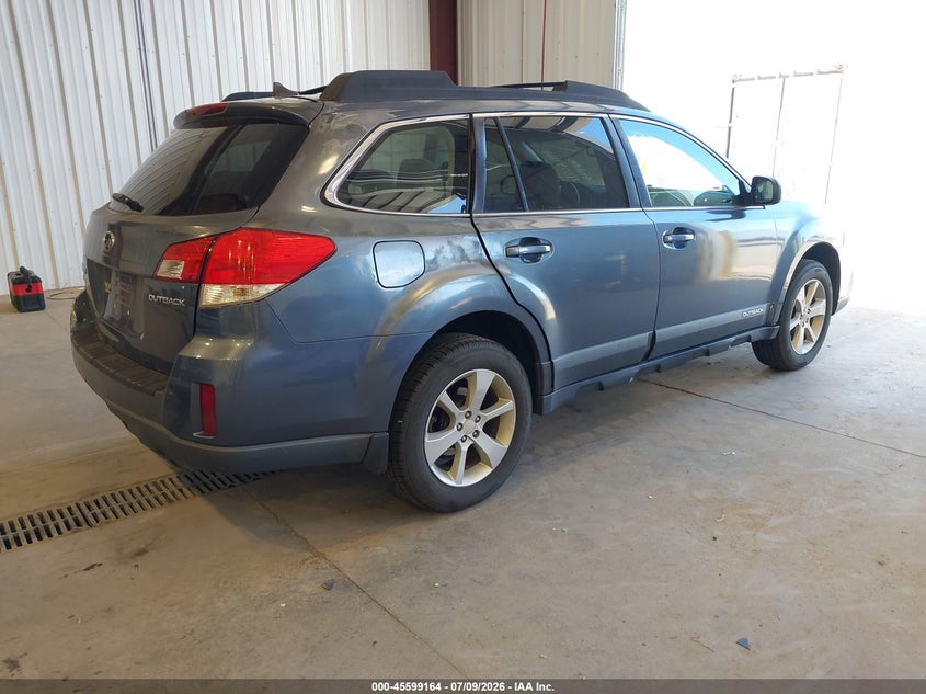 2014 Subaru Outback VIN 4S4BRCCC7E3252657 IAAI salvage auction — NORMAL WEAR, Rebuilt/Restored (Utah), sold $1,050 on 2026-08-02 (photo 4)