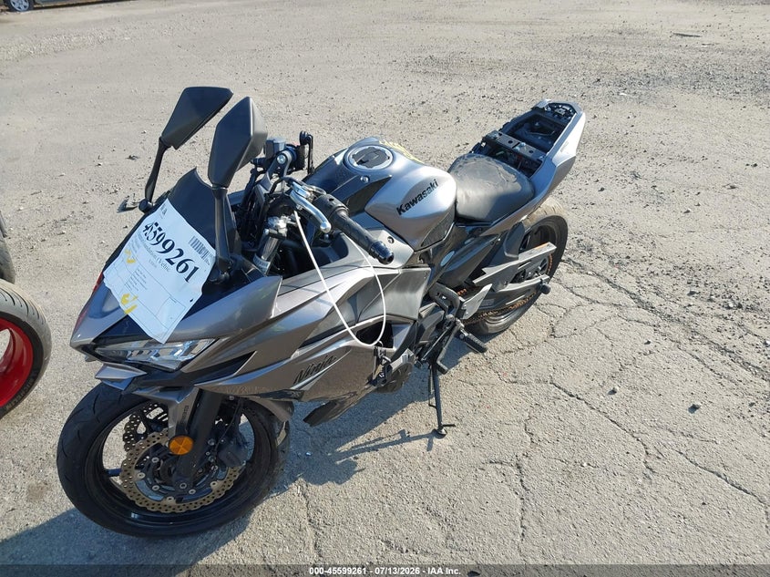 2021 Kawasaki Ninja VIN ML5EXEM16MDA31069 IAAI salvage auction — NORMAL WEAR, Clear (New York), sold $25 on 2026-07-21 (photo 2)