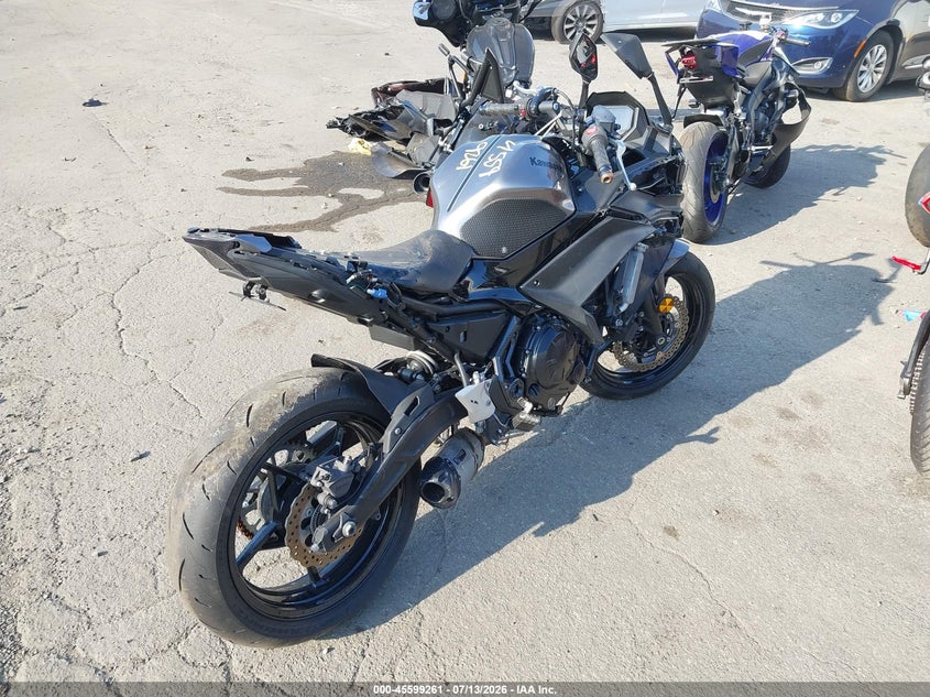 2021 Kawasaki Ninja VIN ML5EXEM16MDA31069 IAAI salvage auction — NORMAL WEAR, Clear (New York), sold $25 on 2026-07-21 (photo 4)