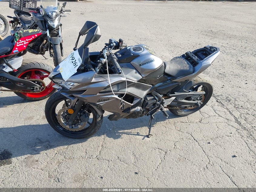 2021 Kawasaki Ninja VIN ML5EXEM16MDA31069 IAAI salvage auction — NORMAL WEAR, Clear (New York), sold $25 on 2026-07-21 (photo 9)