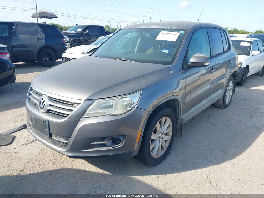 2010 Volkswagen Tiguan VIN WVGAV7AX1AW514508 IAAI salvage auction — NORMAL WEAR, Original (Texas), sold $300 on 2026-07-29 (photo 2)