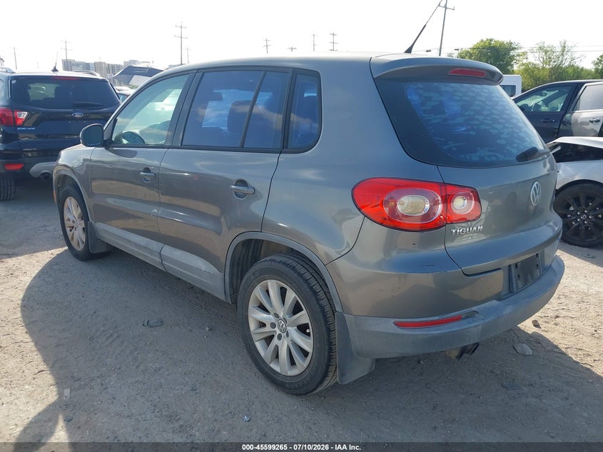 2010 Volkswagen Tiguan VIN WVGAV7AX1AW514508 IAAI salvage auction — NORMAL WEAR, Original (Texas), sold $300 on 2026-07-29 (photo 3)