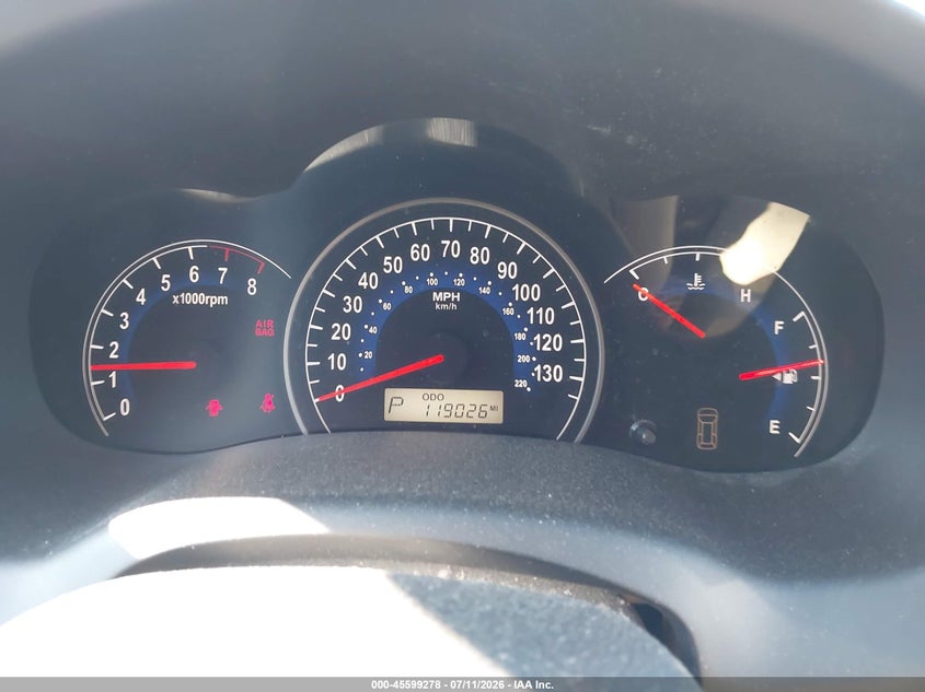 2007 Hyundai Entourage VIN KNDMC233176037950 IAAI salvage auction — NORMAL WEAR, Clear (Kansas), sold $575 on 2026-07-22 (photo 7)