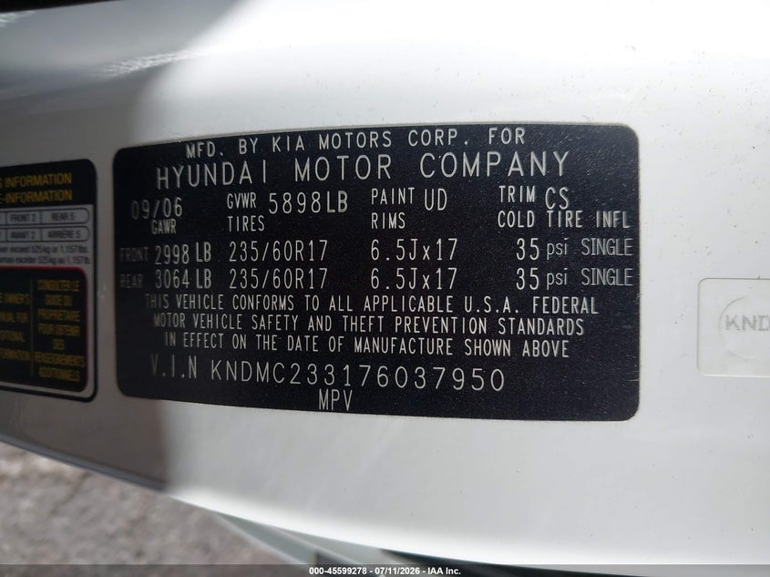 2007 Hyundai Entourage VIN KNDMC233176037950 IAAI salvage auction — NORMAL WEAR, Clear (Kansas), sold $575 on 2026-07-22 (photo 9)