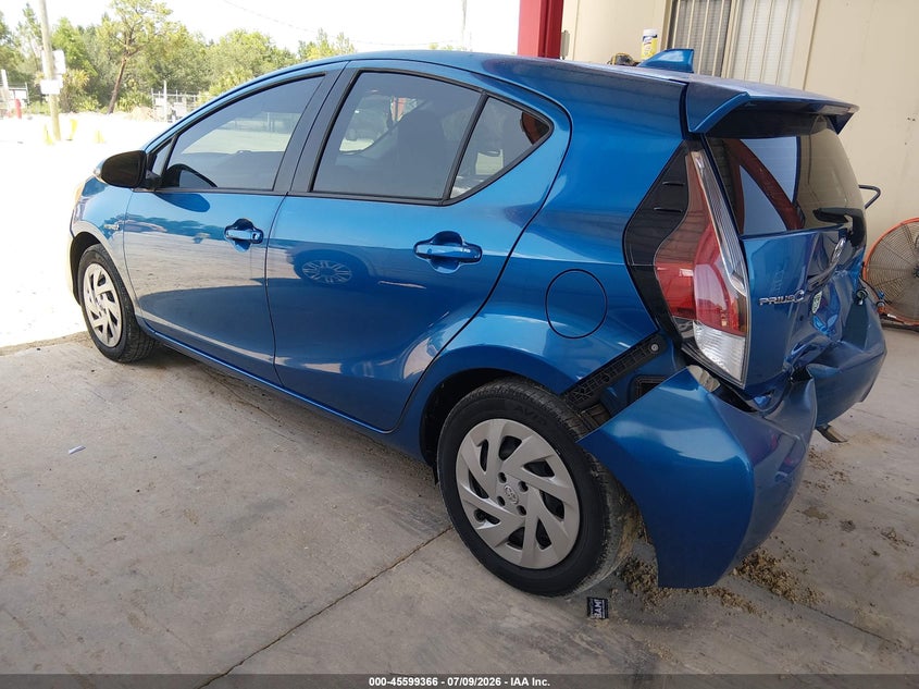 2016 Toyota Prius c VIN JTDKDTB3XG1121595 IAAI salvage auction — REAR END, Salvage Title, sold $1,050 on 2026-07-28 (photo 3)