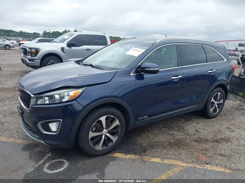 2017 Kia Sorento VIN 5XYPHDA52HG303893 IAAI salvage auction — FRONT & REAR, Salvage (South Carolina), sold $2,950 on 2026-08-01 (photo 2)
