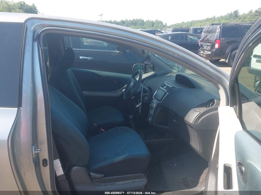 2007 Toyota Yaris VIN JTDJT923375070046 IAAI salvage auction — NORMAL WEAR, Clear (Massachusetts), sold $400 on 2026-07-24 (photo 5)