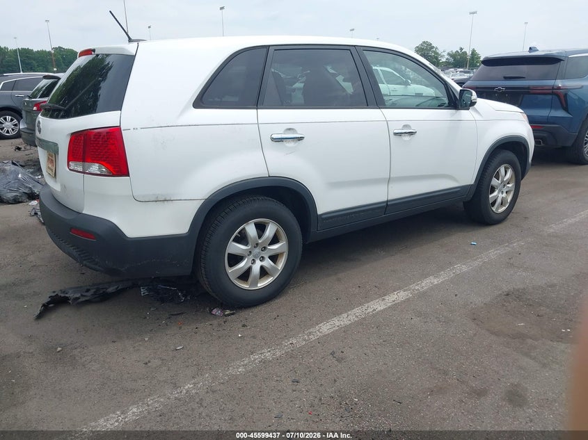 2013 Kia Sorento VIN 5XYKT3A1XDG376780 IAAI salvage auction — NORMAL WEAR, Salvage Title, sold $800 on 2026-07-20 (photo 4)