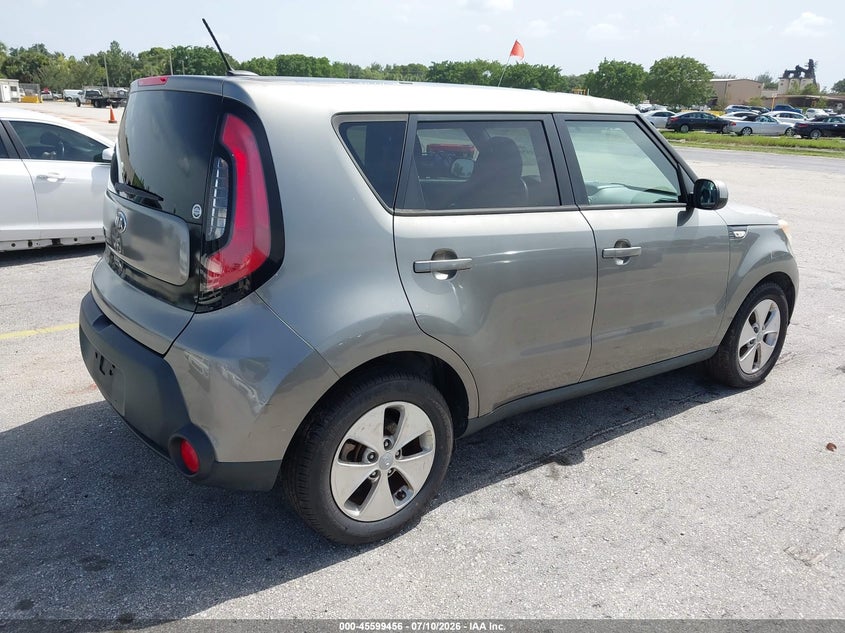 2014 Kia Soul VIN KNDJN2A22E7059096 IAAI salvage auction — SIDE, Rebuildable (Florida), sold $25 on 2026-07-30 (photo 4)