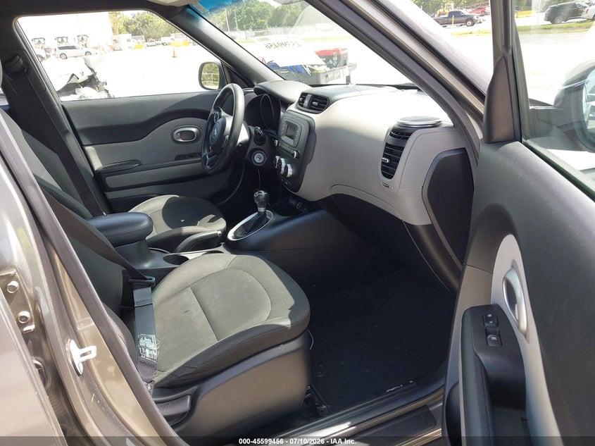 2014 Kia Soul VIN KNDJN2A22E7059096 IAAI salvage auction — SIDE, Rebuildable (Florida), sold $25 on 2026-07-30 (photo 5)