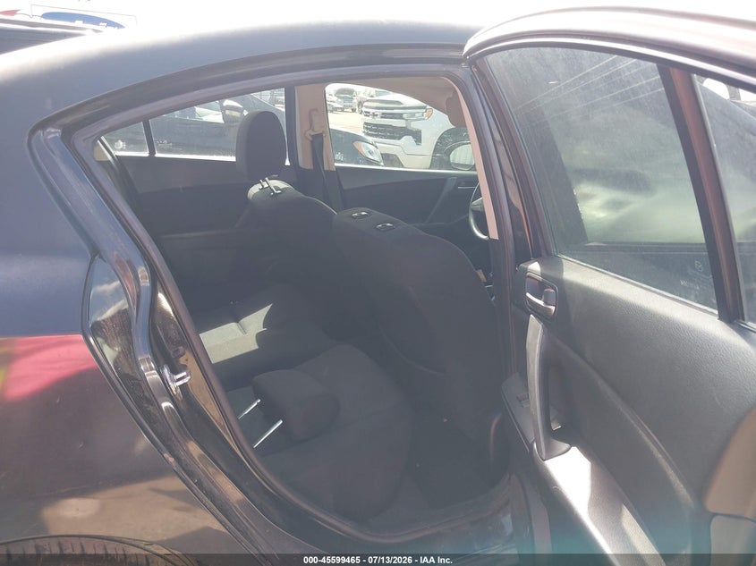 2011 Mazda 3 VIN JM1BL1VF9B1472567 IAAI salvage auction — NORMAL WEAR, Original (Texas), sold $150 on 2026-07-28 (photo 8)