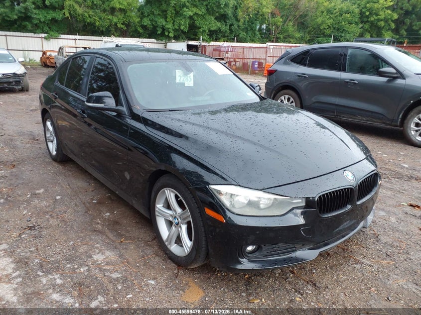 2015 BMW 3er VIN WBA3B1G58FNT04426 IAAI salvage auction — LEFT FRONT, Original (Texas), sold $2,550 on 2026-08-13 (photo 1)