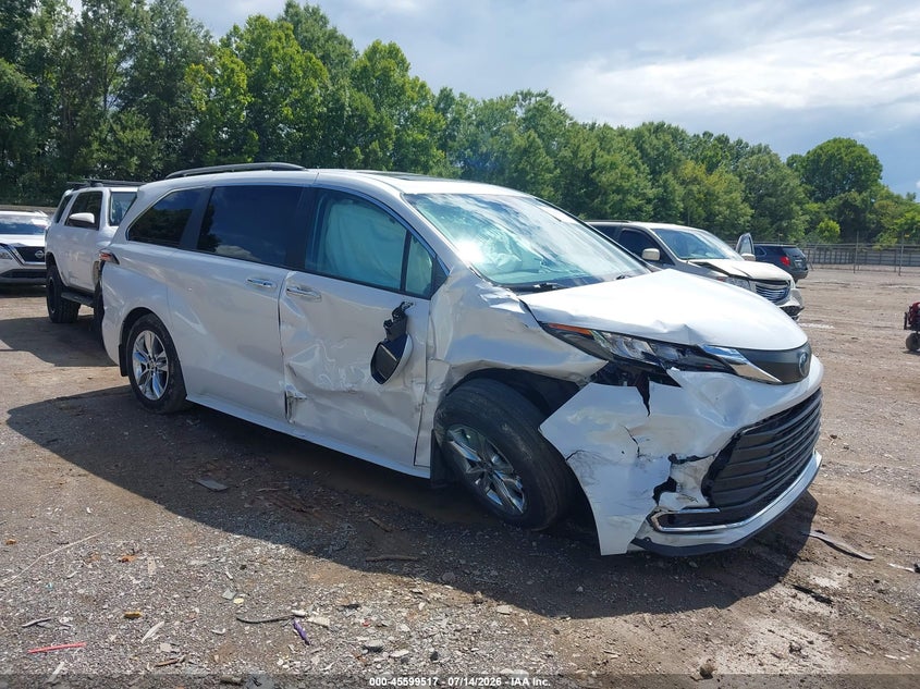 2023 Toyota Sienna VIN 5TDJSKFC9PS100780 — IAAI salvage auction photo