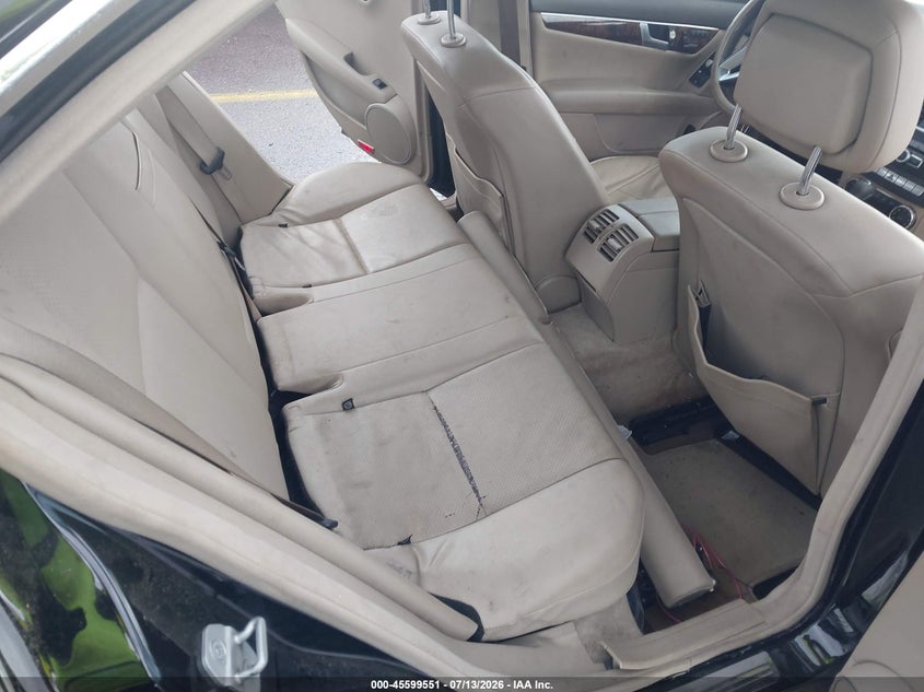 2012 Mercedes-benz C-klasse VIN WDDGF4HB7CA603140 IAAI salvage auction — NORMAL WEAR, Clear (Georgia), sold $400 on 2026-07-29 (photo 8)
