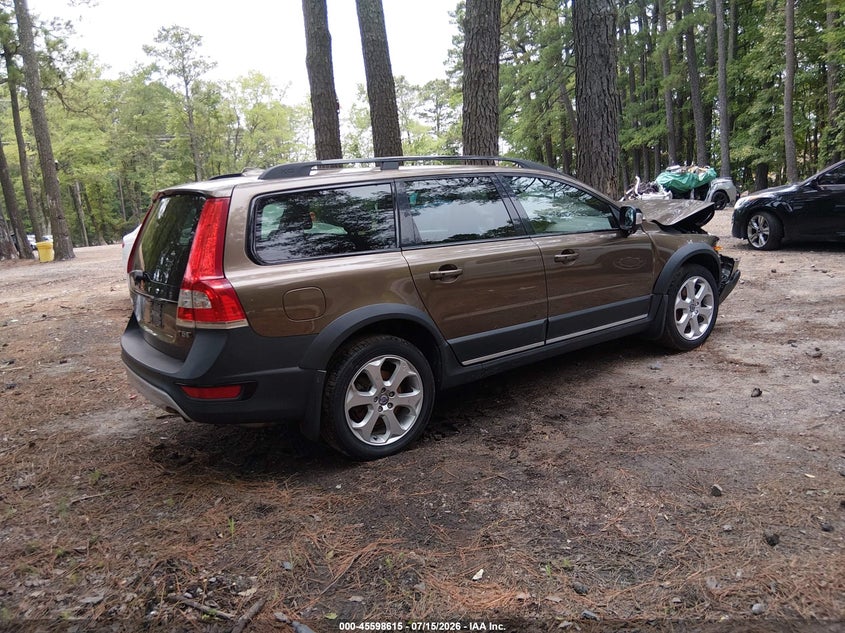 2016 Volvo Xc70 VIN YV4612NX1G1269201 IAAI salvage auction — FRONT & REAR, Wait Title, sold $750 on 2026-08-05 (photo 4)