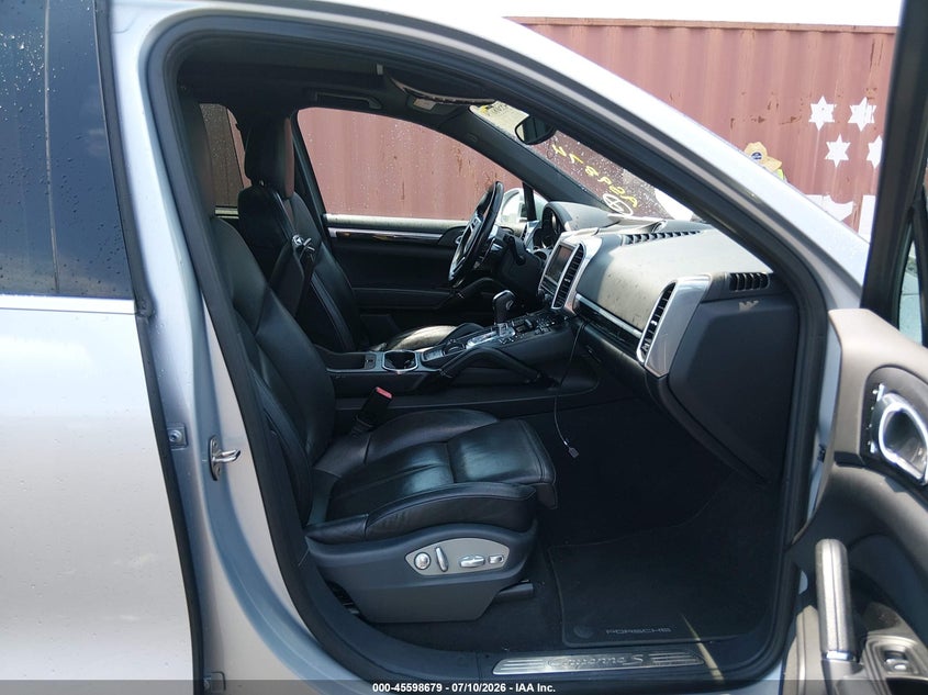 2015 Porsche Cayenne VIN WP1AB2A22FLA59874 IAAI salvage auction — NORMAL WEAR, Repossessed (Missouri), sold $5,800 on 2026-08-18 (photo 5)