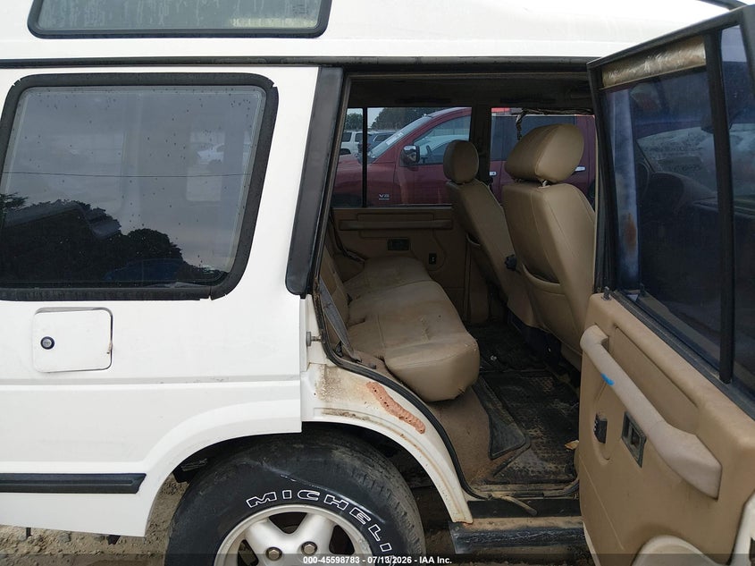 1996 Land rover Discovery VIN SALJY1243TA533180 IAAI salvage auction — NORMAL WEAR, Clear (Georgia), sold $400 on 2026-07-16 (photo 8)