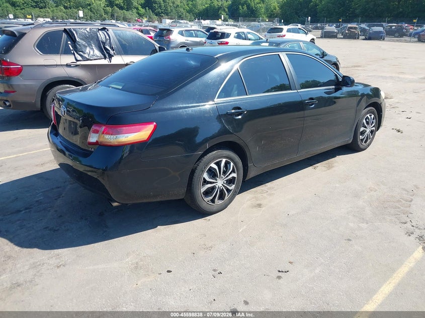 2011 Toyota Camry VIN 4T4BF3EK8BR148591 IAAI salvage auction — NORMAL WEAR, Clear (Connecticut), sold $950 on 2026-08-01 (photo 4)