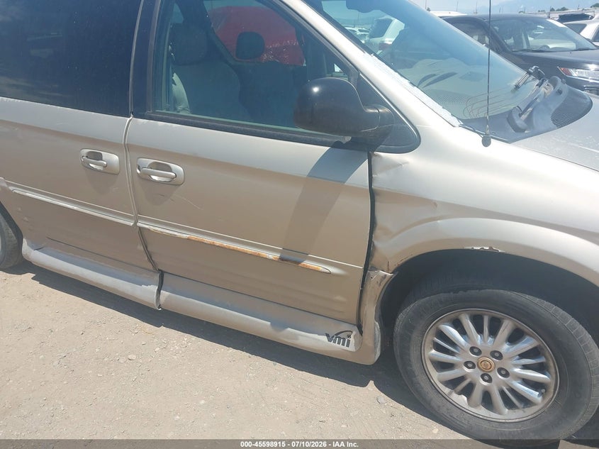 2002 Chrysler Town & country VIN 2C8GP64L12R510494 IAAI salvage auction — NORMAL WEAR, Clear (Colorado), sold $50 on 2026-07-22 (photo 6)
