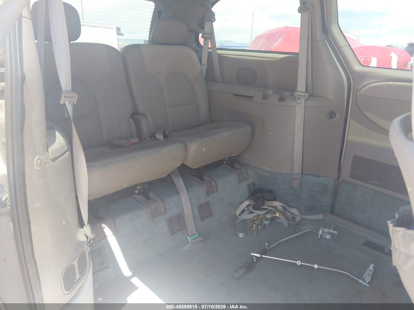 2002 Chrysler Town & country VIN 2C8GP64L12R510494 IAAI salvage auction — NORMAL WEAR, Clear (Colorado), sold $50 on 2026-07-22 (photo 8)