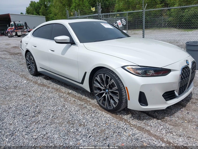 2023 BMW 4er VIN WBA63AV0XPFP54849 — IAAI salvage auction photo