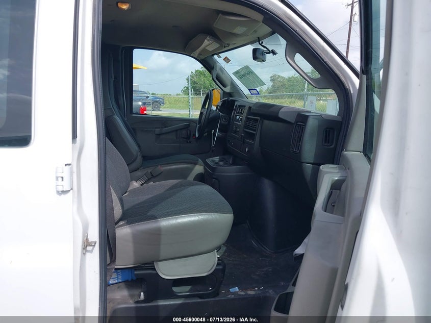 2021 Gmc Savana VIN 1GTW7AF72M1265101 IAAI salvage auction — FRONT END, Enterprise Vehicles Clear Only (Texas), sold $11,750 on 2026-07-20 (photo 5)