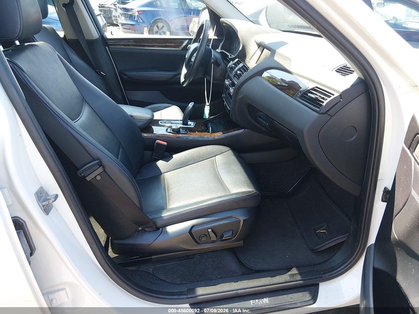 2015 BMW X3 VIN 5UXWX9C5XF0D47637 IAAI salvage auction — NORMAL WEAR, Clear (Massachusetts), sold $925 on 2026-07-21 (photo 5)