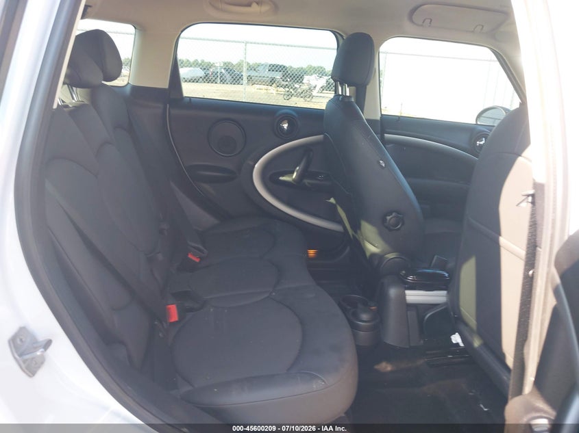 2014 Mini Countryman VIN WMWZB3C53EWR39025 IAAI salvage auction — FRONT & REAR, Salvage Title, sold $775 on 2026-08-05 (photo 8)
