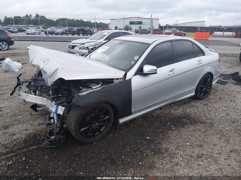 2012 Mercedes-benz C-klasse VIN WDDGF4HBXCR210864 IAAI salvage auction — FRONT END, Salvage Title, sold $600 on 2026-08-19 (photo 2)