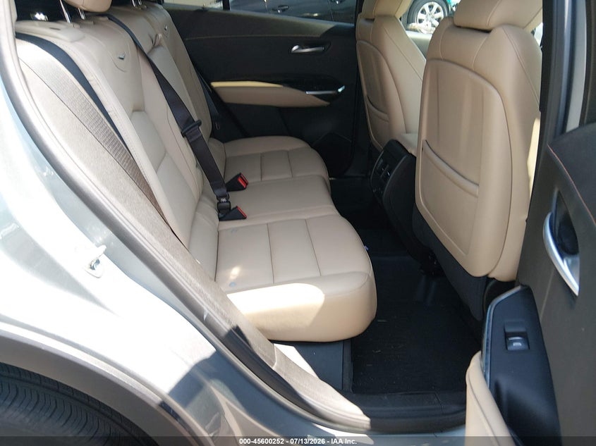 2024 Cadillac Xt4 VIN 1GYAZAR40RF219051 IAAI salvage auction — WATER/FLOOD, Wait Title, sold $11,300 on 2026-08-29 (photo 8)