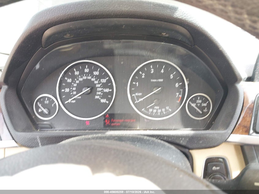 2013 BMW 3er VIN WBA3B3C59DF531777 IAAI salvage auction — FRONT END, Salvage Title, sold $300 on 2026-08-03 (photo 7)